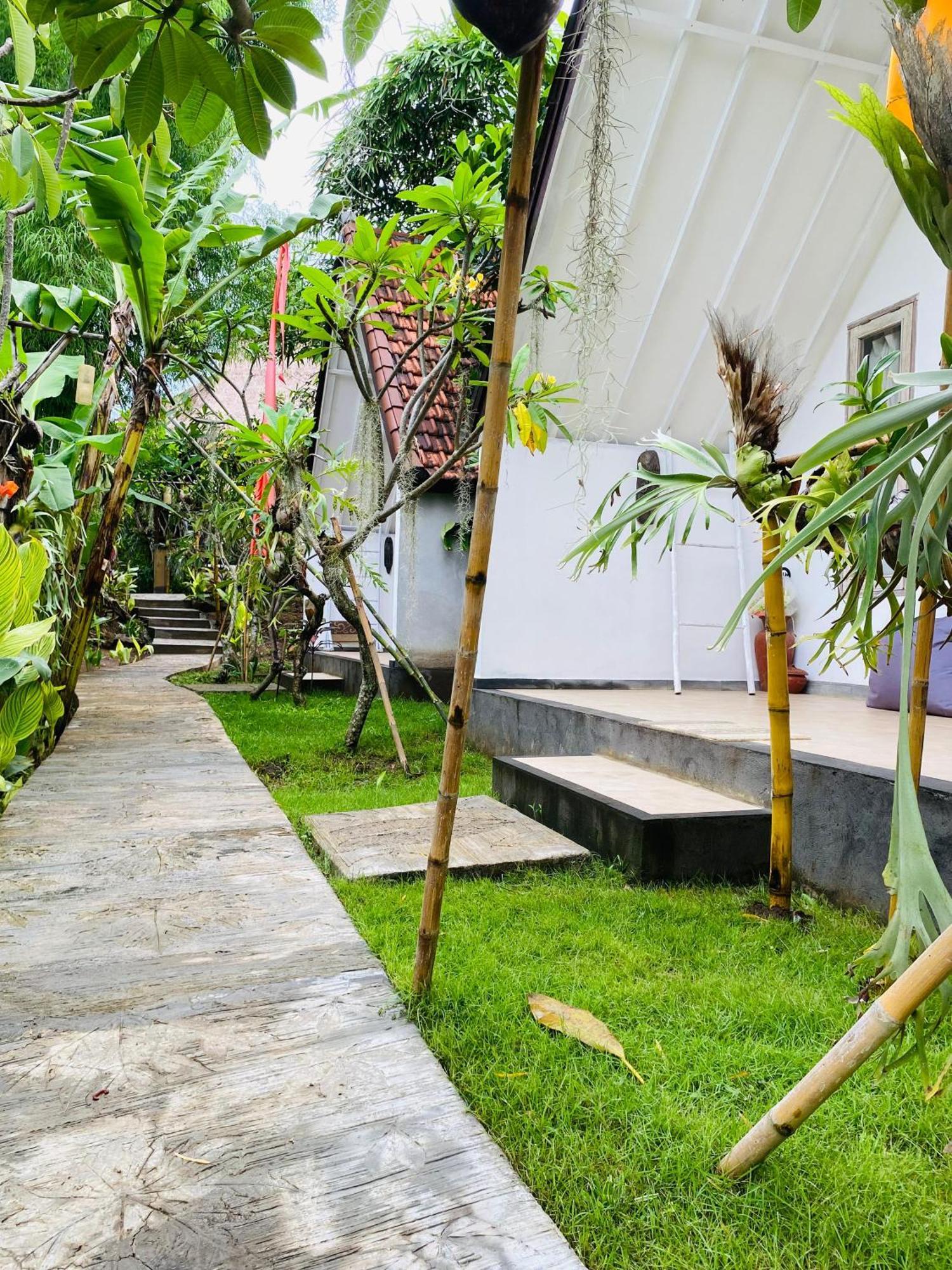 Jepun Didulu Cottages Candi Dasa  Room photo